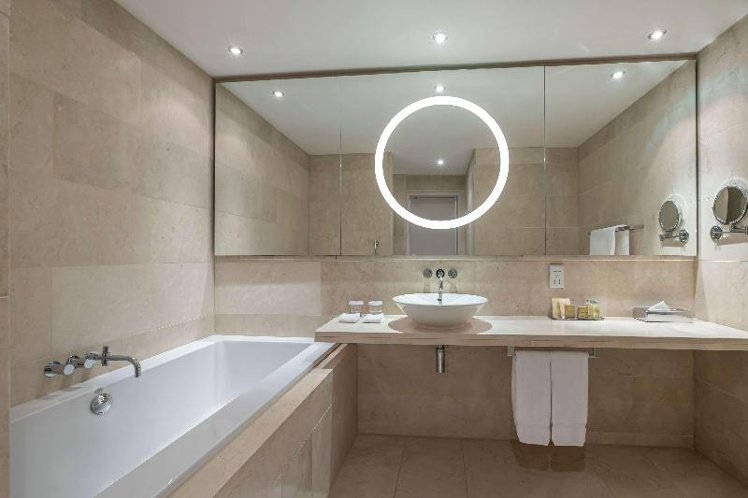 TWIN PREMIUM Room