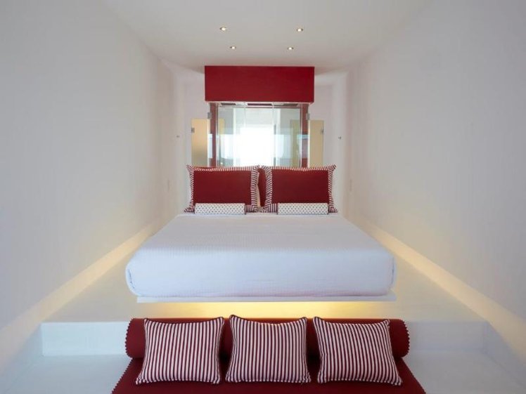 JUNIOR SUITE WITH JACUZZI Room