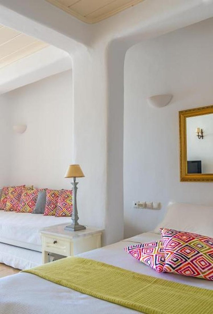 QUADRUPLE SEA VIEW Room