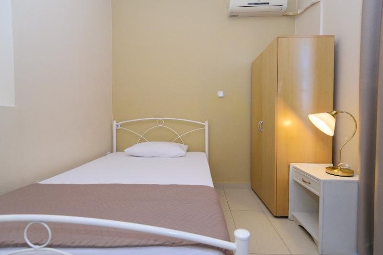 TRIPLE ECONOMY Room