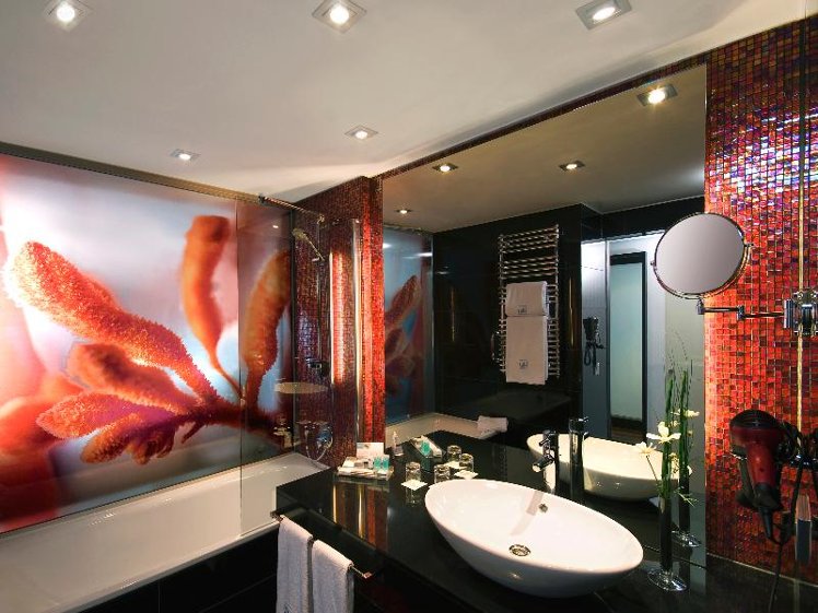 DOUBLE STANDARD Room