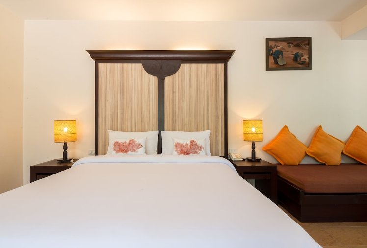 Patong Lodge Hotel