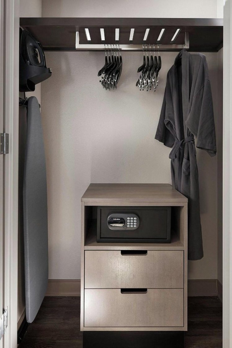 DOUBLE CLUB TWO QUEEN BEDS Room