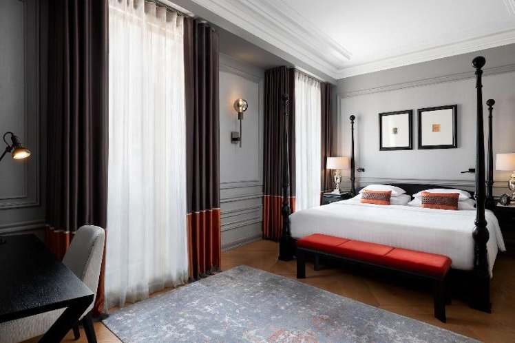 SUITE CITY VIEW KING BED Room