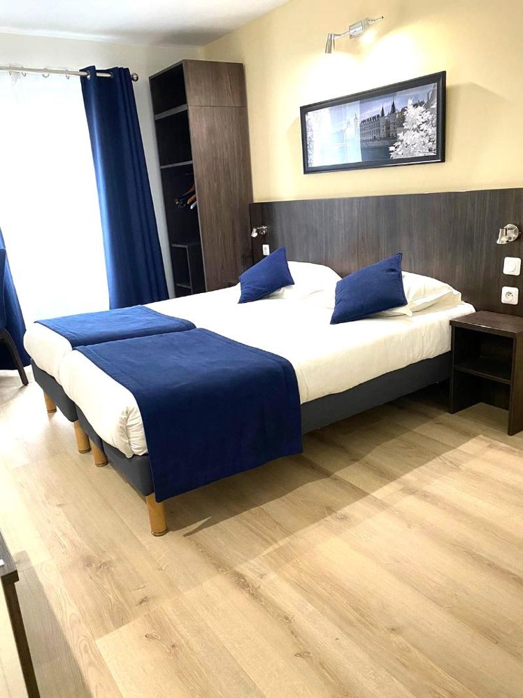 Double or Twin TWO BEDS Room
