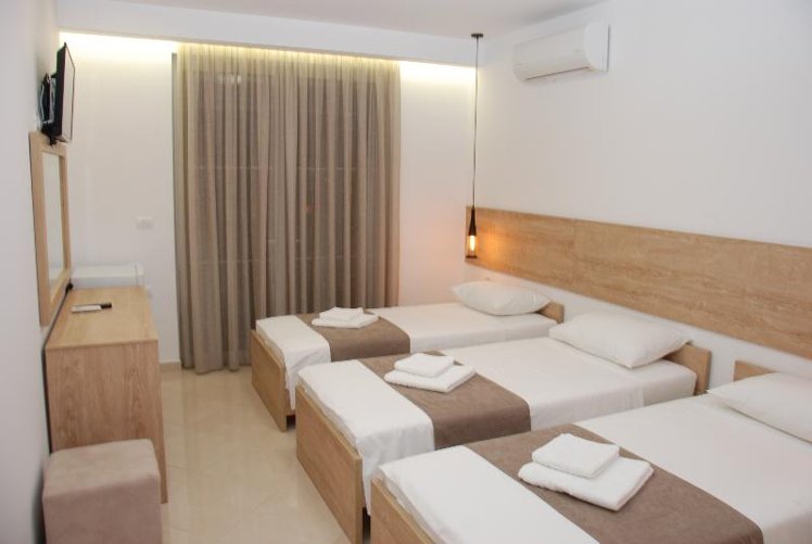 TRIPLE SEA VIEW Room