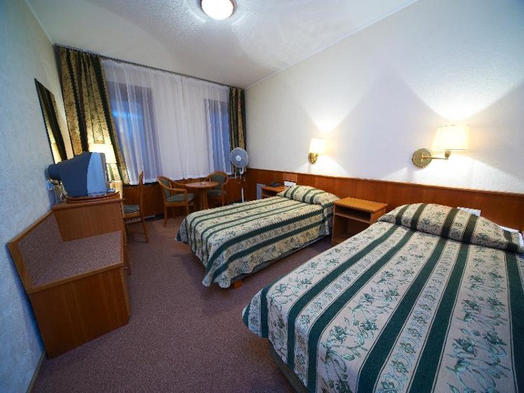TWIN ECONOMY Room