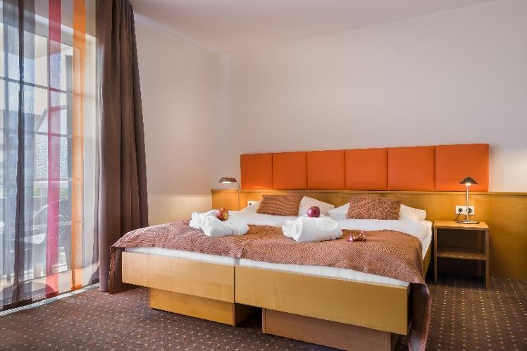 DOUBLE SUPERIOR Room