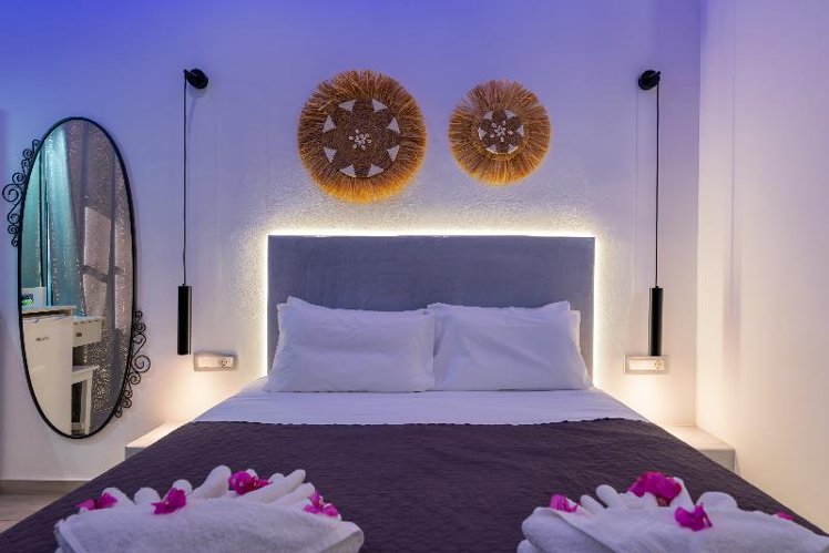 DOUBLE STANDARD Room