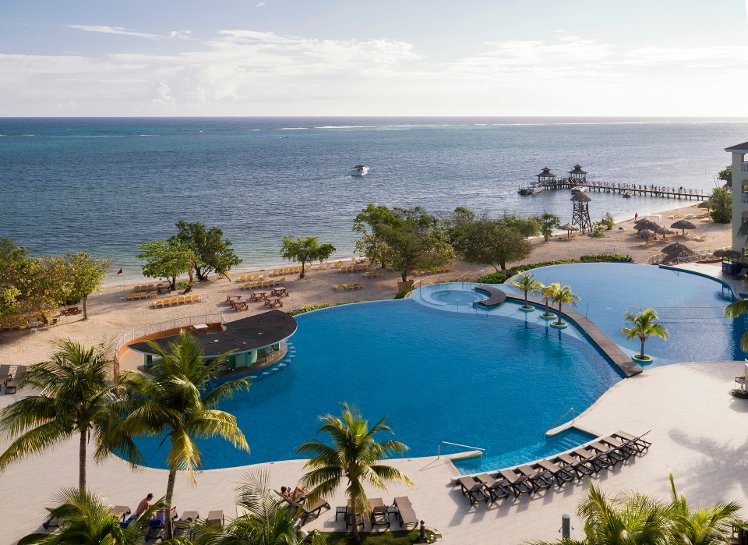 Iberostar WAVES ROSE HALL BEACH
