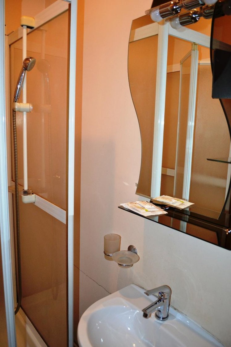 TWIN STANDARD Room