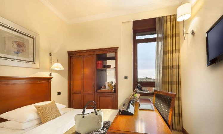 Room DELUXE QUEEN BED Room