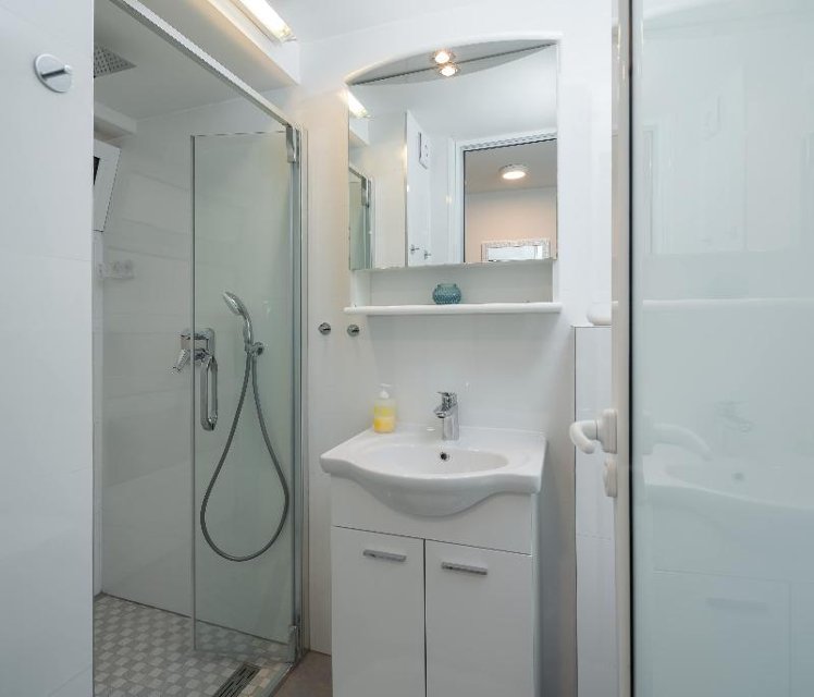 DOUBLE STANDARD Room