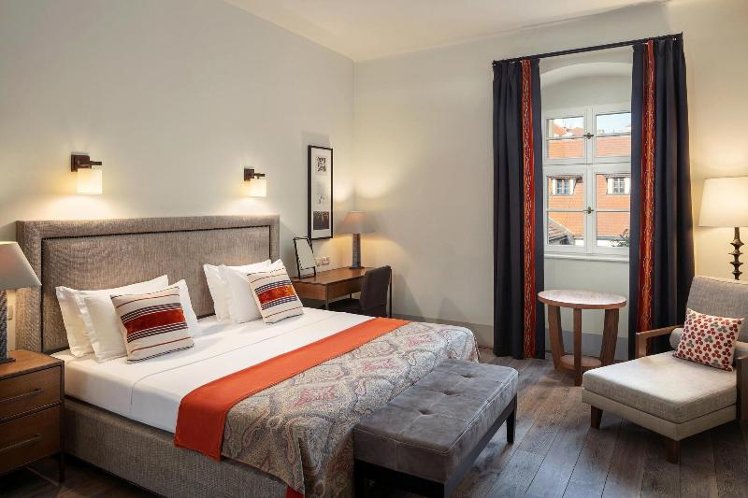 DOUBLE PREMIUM WITH VIEWS Room