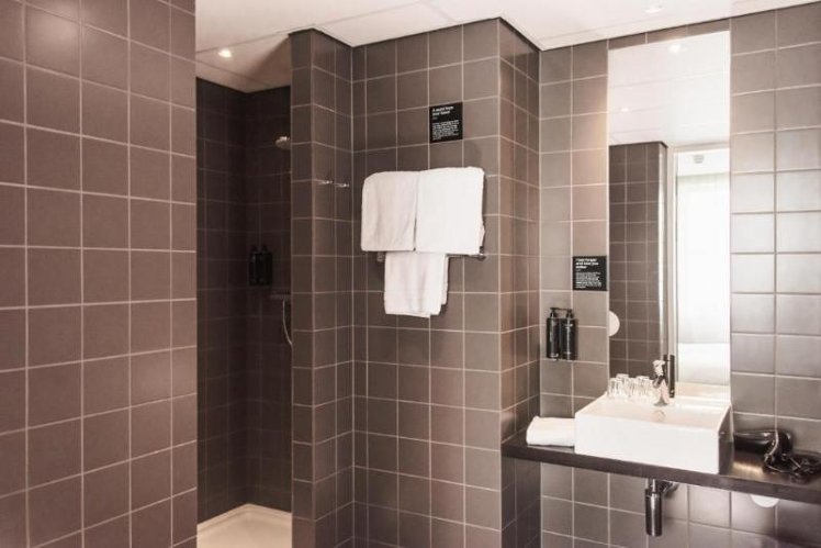 DOUBLE STANDARD Room