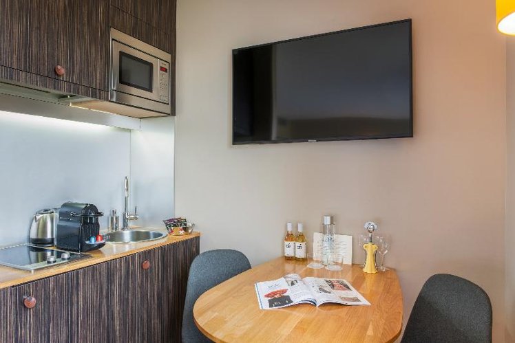 JUNIOR SUITE STANDARD Room