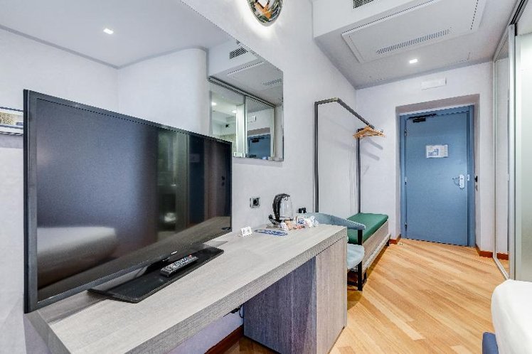 SINGLE STANDARD Room