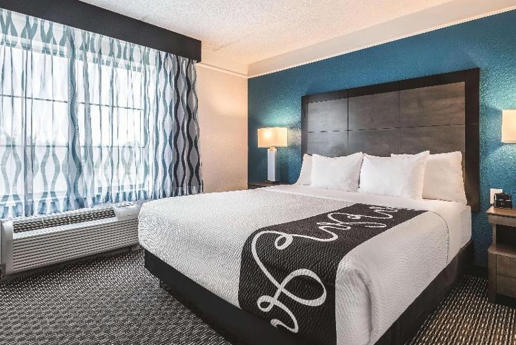 SUITE KING BED NON SMOKING Room