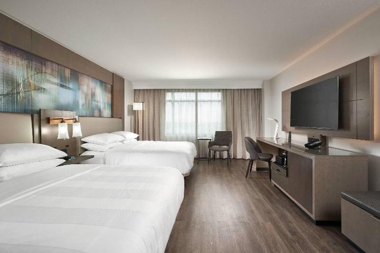 DOUBLE CLUB TWO QUEEN BEDS Room