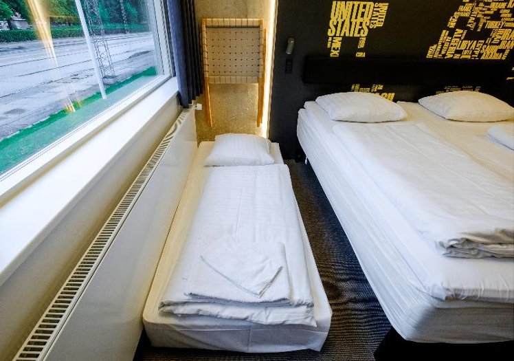 TRIPLE STANDARD Room