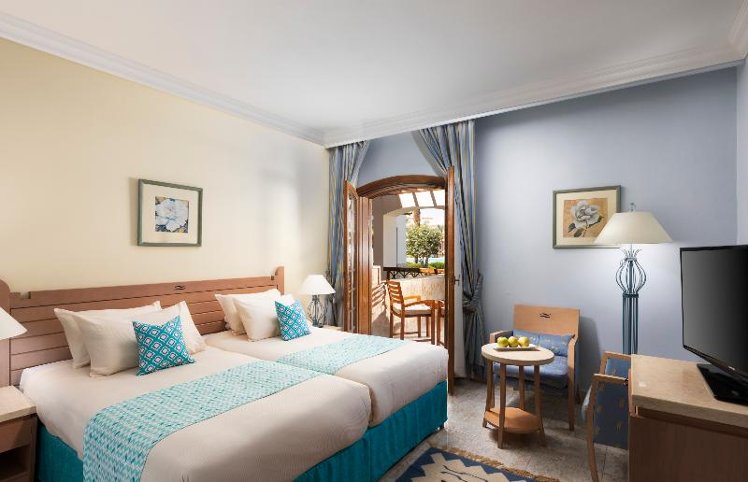 DOUBLE GARDEN VIEW Room